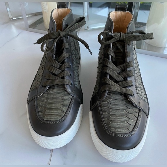CHRISTIAN LOUBOUTIN
Crocodile Louis Flat Sneak. - Picture 12 of 13